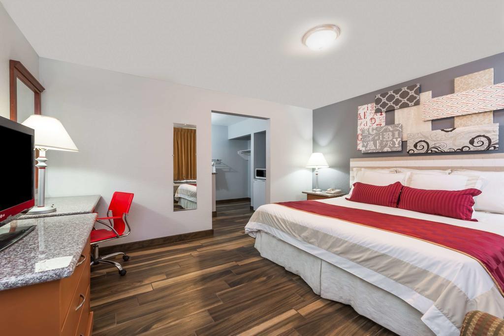 Ramada By Wyndham Near Seaworld / Mission Beach San Diego Dış mekan fotoğraf